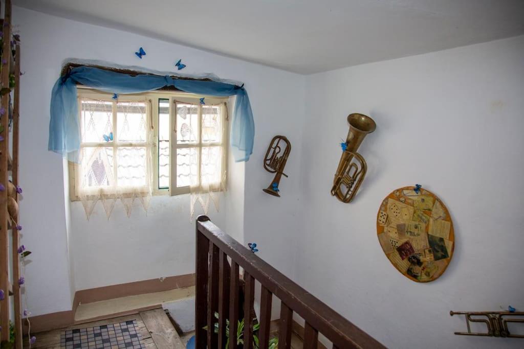 فيلا Gioco Dell'Oca Ponna Superiore المظهر الخارجي الصورة