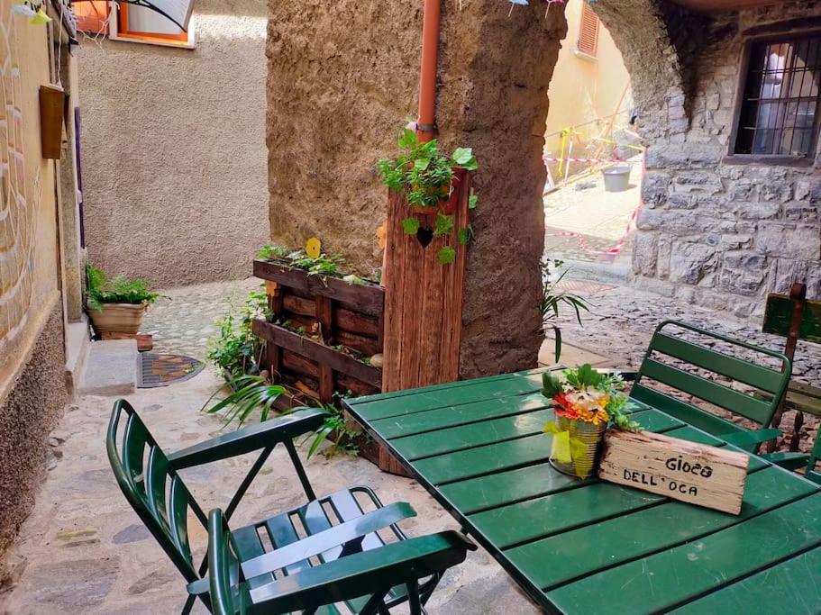 فيلا Gioco Dell'Oca Ponna Superiore المظهر الخارجي الصورة